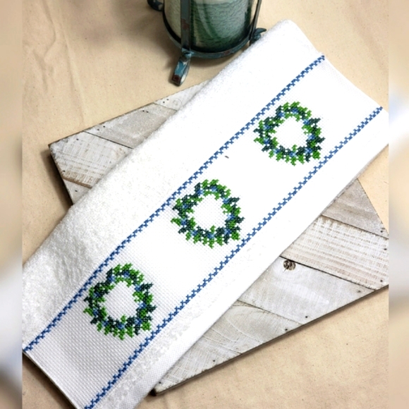 Handmade Towel Cross Stitched Blue Hearts NWT - Picture 2 of 3